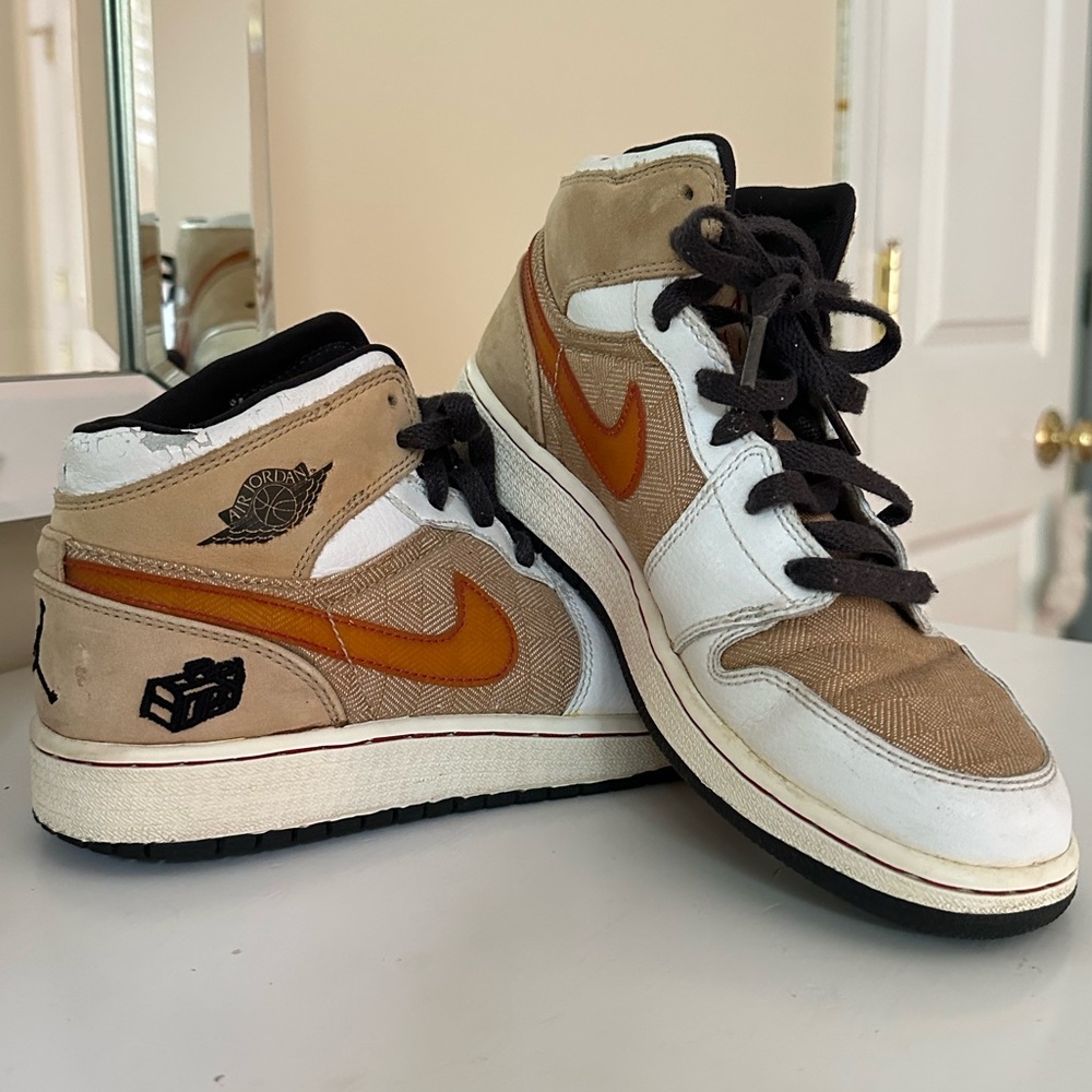 Air Jordan 1 Retro Father's Day Tweed Sneakers